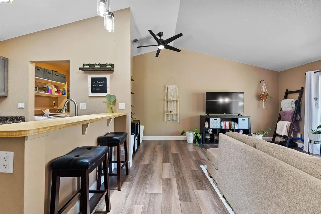 906 Villa Terrace Brentwood CA 94513