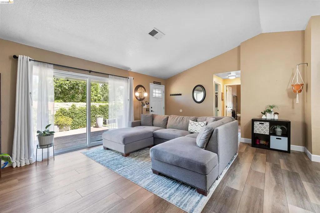 906 Villa Terrace Brentwood CA 94513