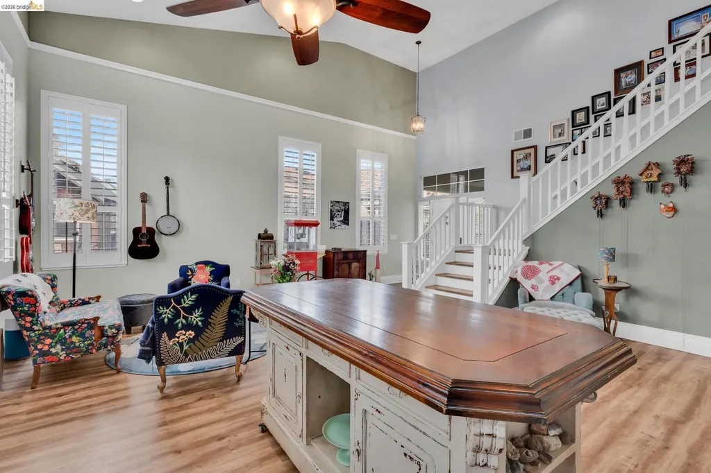 10 Kali Court Oakley CA 94561