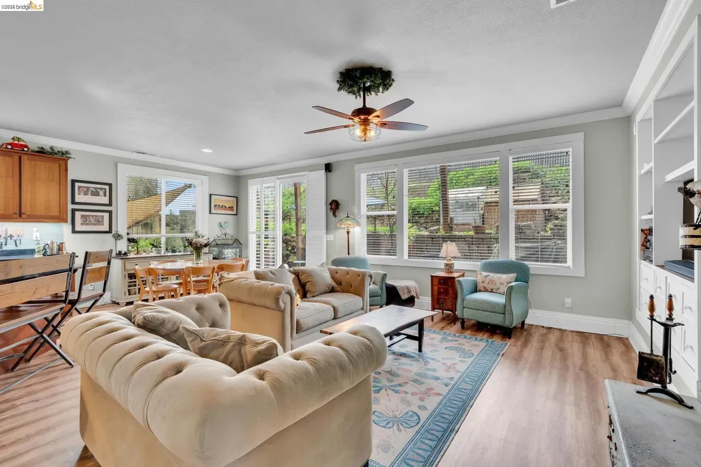 10 Kali Court Oakley CA 94561