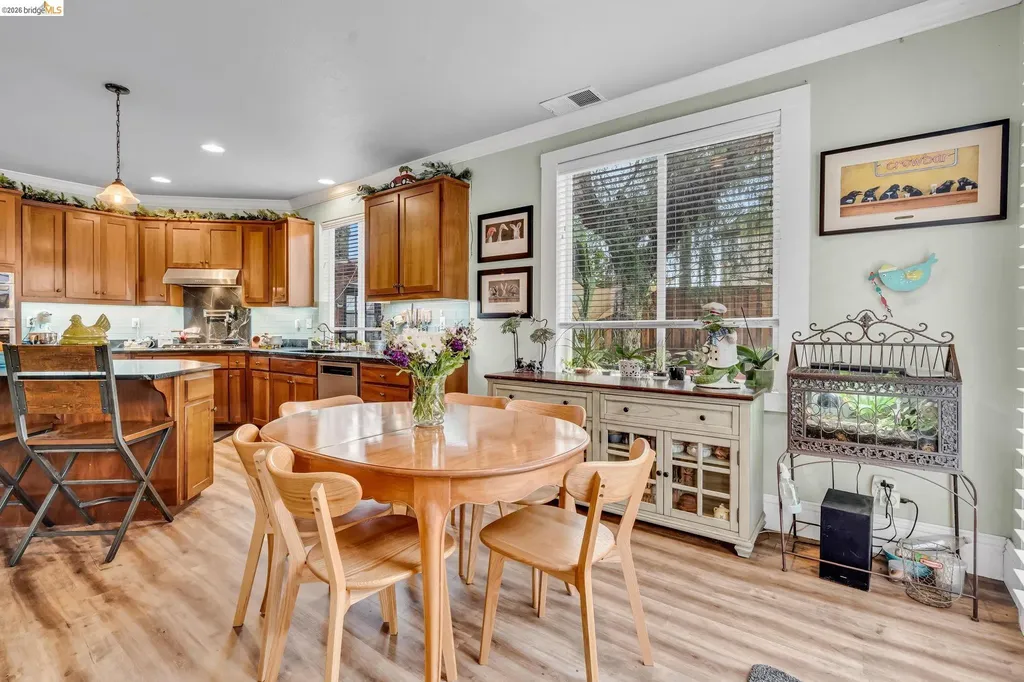 10 Kali Court Oakley CA 94561