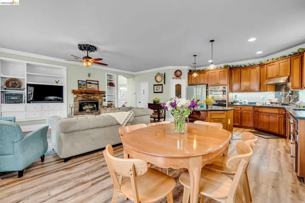 10 Kali Court Oakley CA 94561