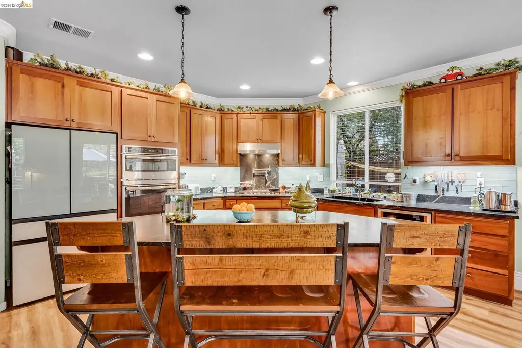 10 Kali Court Oakley CA 94561