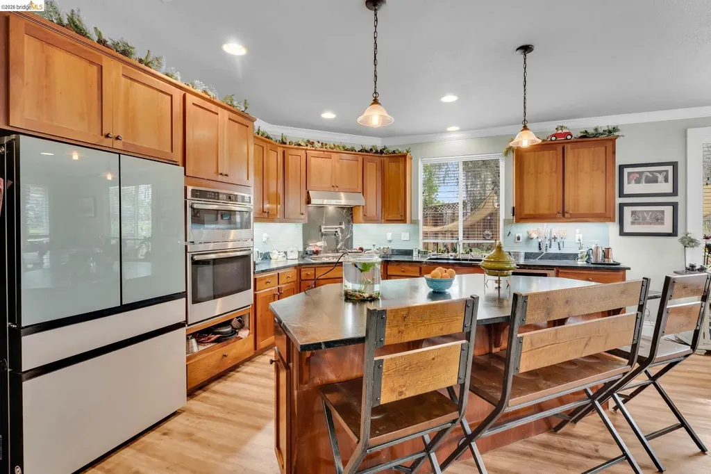 10 Kali Court Oakley CA 94561