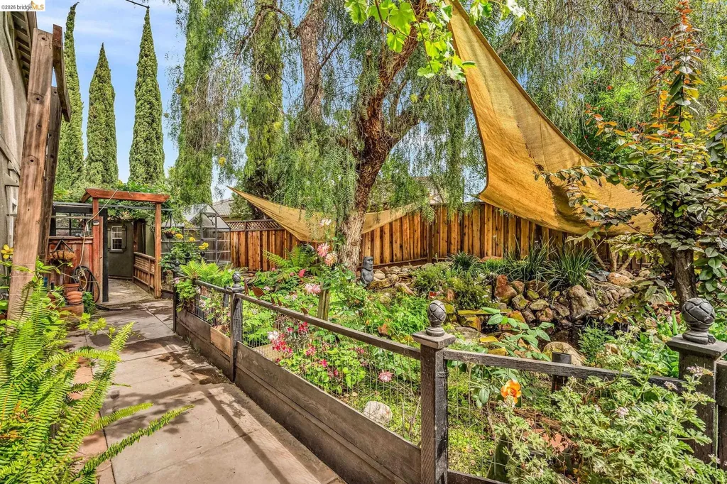 10 Kali Court Oakley CA 94561
