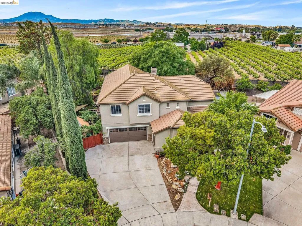 10 Kali Court Oakley CA 94561