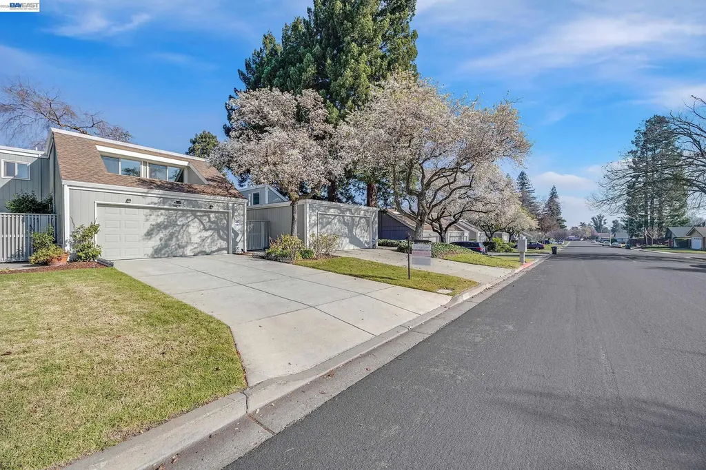 7551 Maywood Drive Pleasanton CA 94588