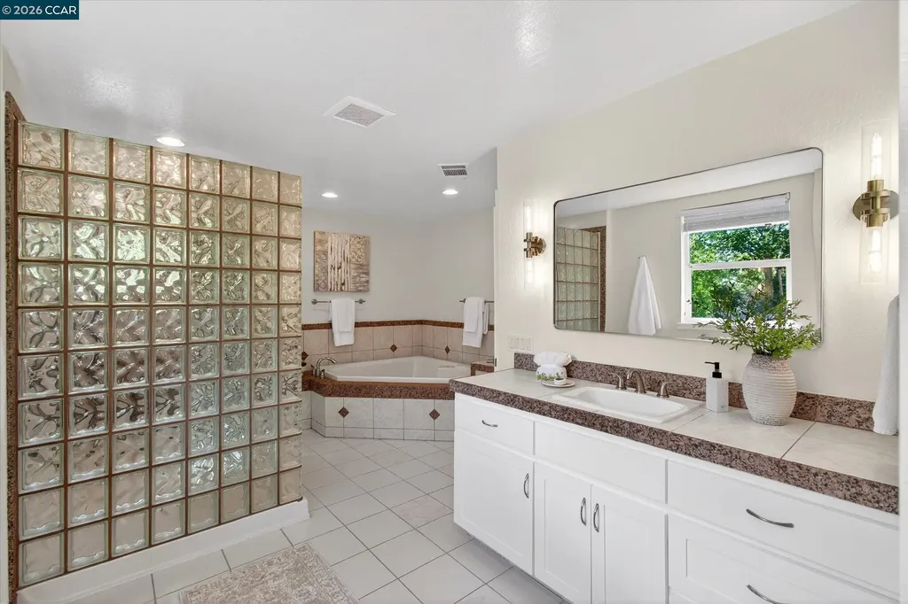 1831 Gilly Lane Concord CA 94518