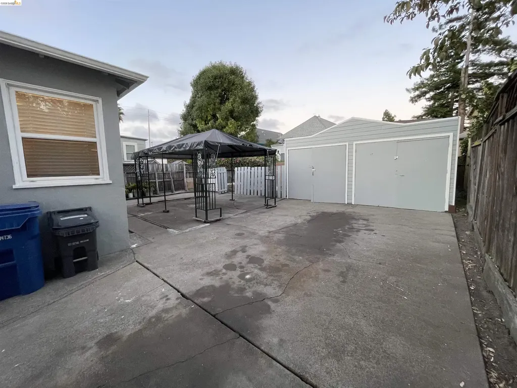 1912 Lafayette Street Alameda CA 94501
