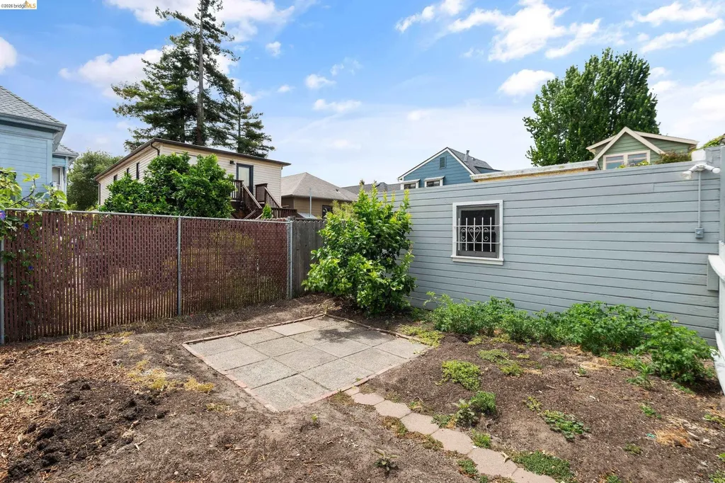 1912 Lafayette Street Alameda CA 94501