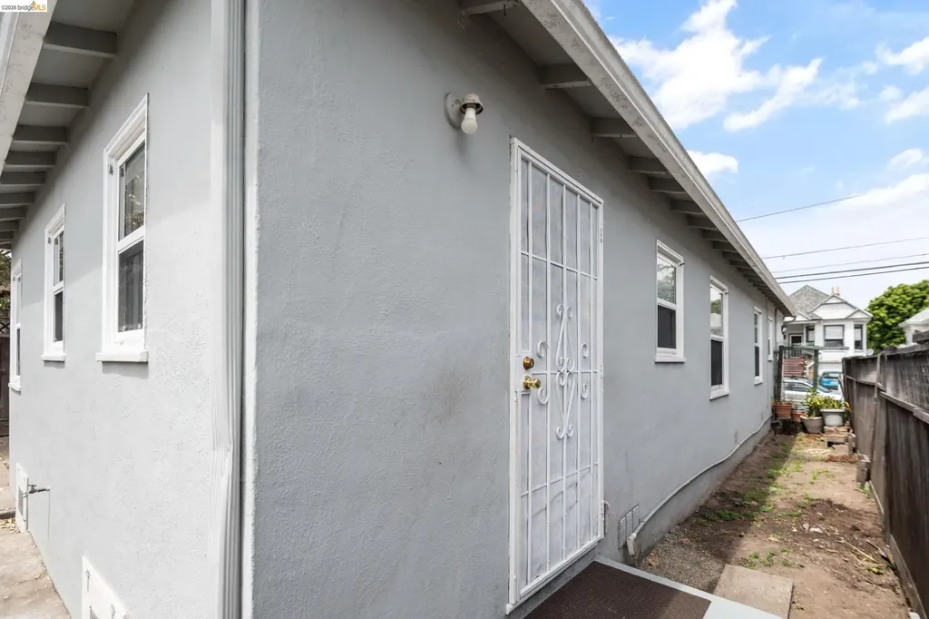 1912 Lafayette Street Alameda CA 94501