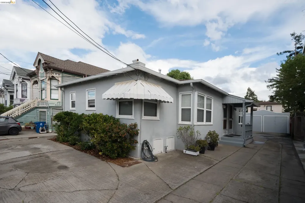 1912 Lafayette Street Alameda CA 94501