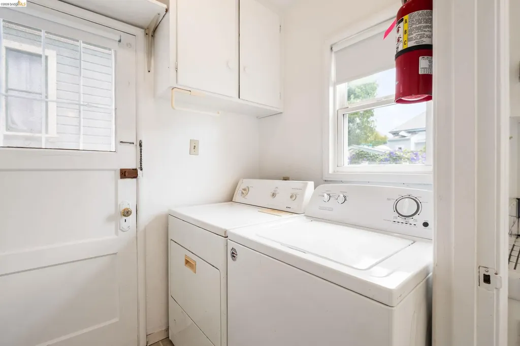 1912 Lafayette Street Alameda CA 94501