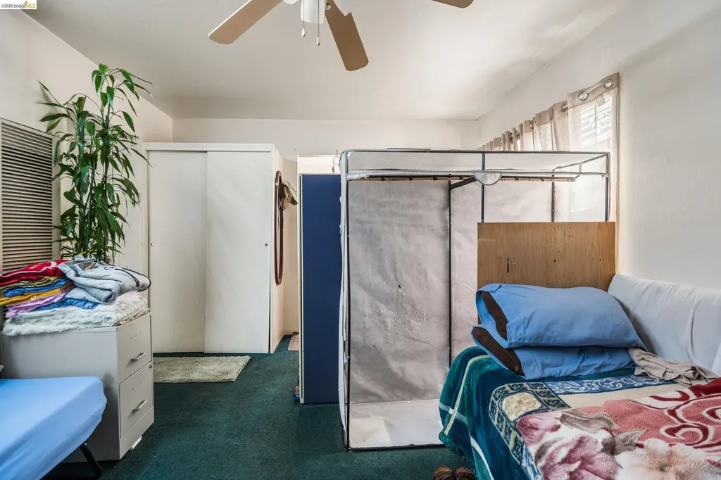 1912 Lafayette Street Alameda CA 94501