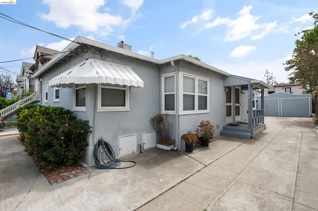 1912 Lafayette Street Alameda CA 94501