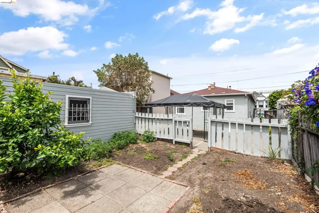 1912 Lafayette Street Alameda CA 94501