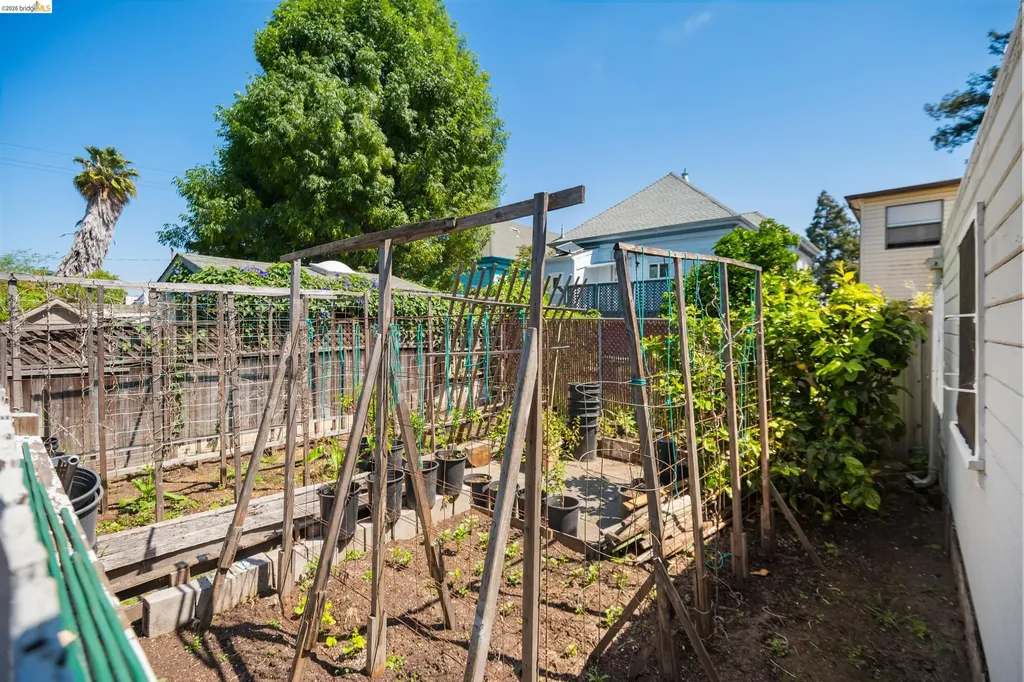 1912 Lafayette Street Alameda CA 94501