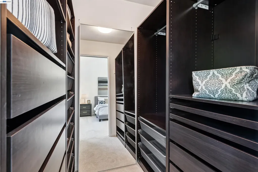 1104 Island Drive Alameda CA 94502