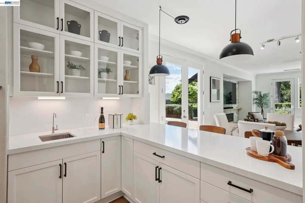 1099 Oak Hill Road Lafayette CA 94549