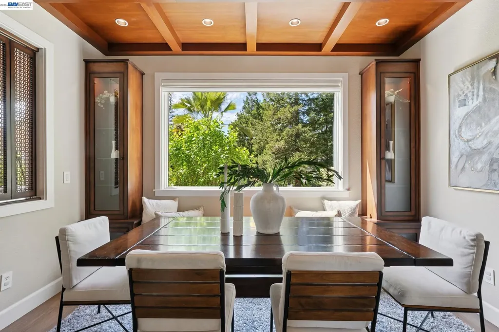 1099 Oak Hill Road Lafayette CA 94549