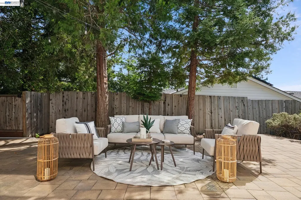 1099 Oak Hill Road Lafayette CA 94549