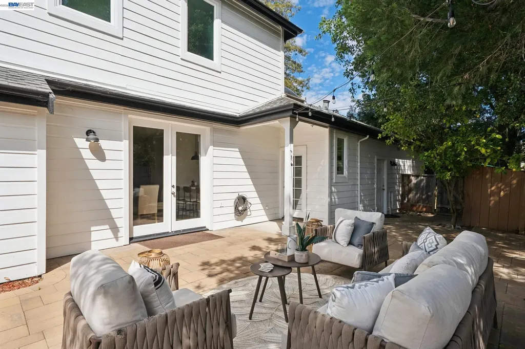1099 Oak Hill Road Lafayette CA 94549