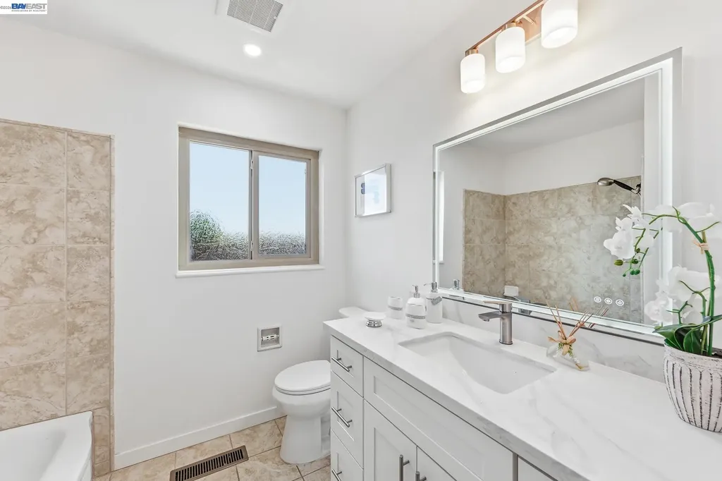 1326 Vining Drive San Leandro CA 94579