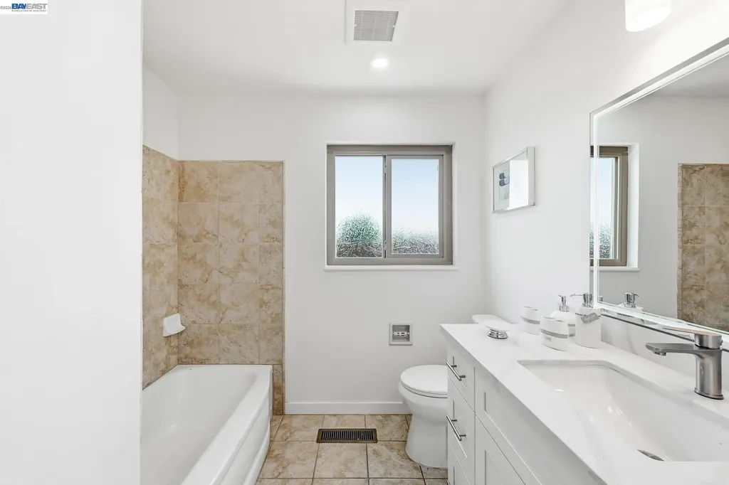 1326 Vining Drive San Leandro CA 94579