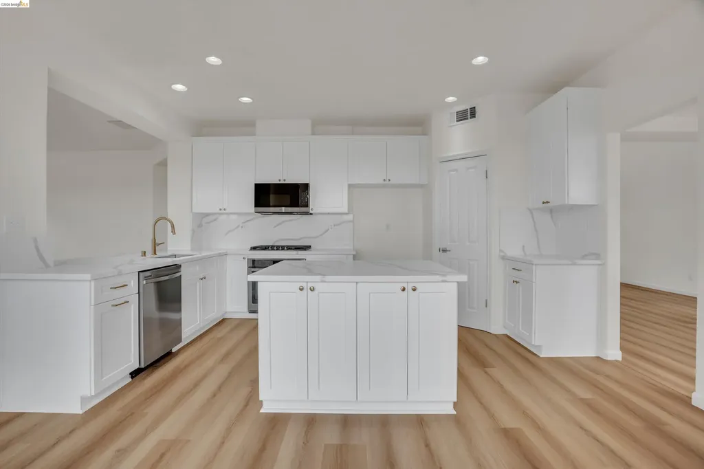 6857 Sunriver Lane Vallejo CA 94591