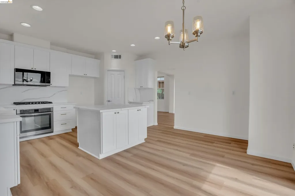 6857 Sunriver Lane Vallejo CA 94591