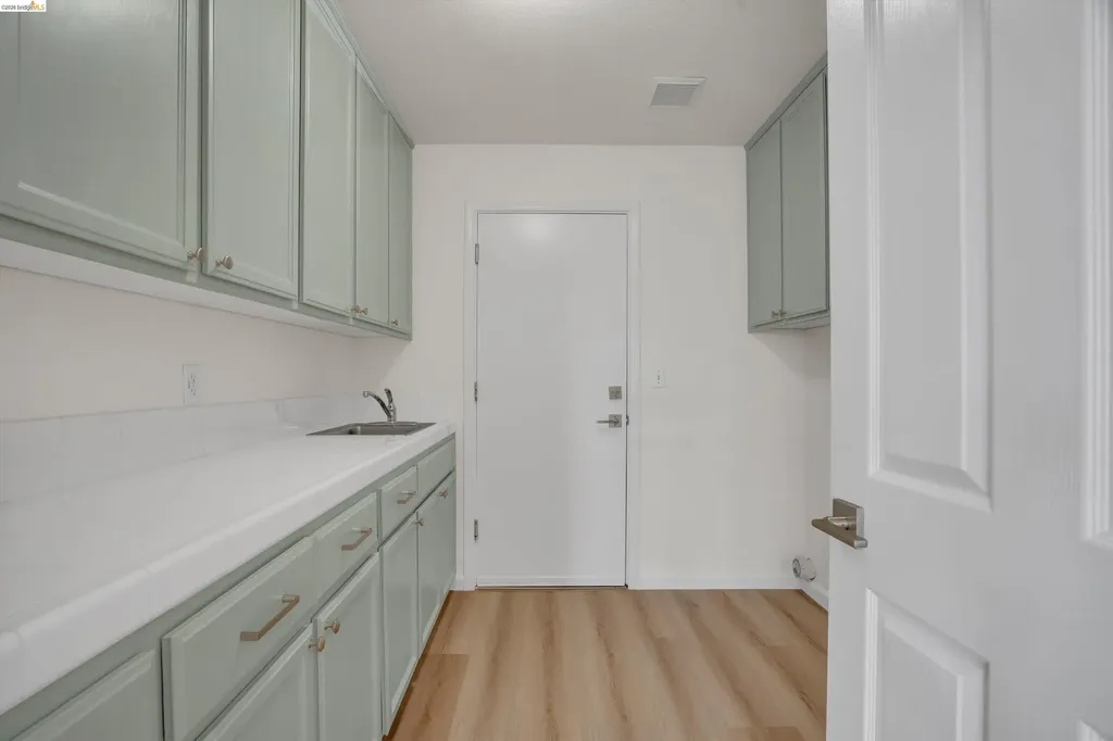 6857 Sunriver Lane Vallejo CA 94591