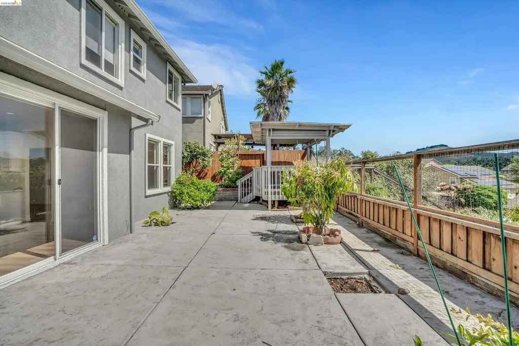 6857 Sunriver Lane Vallejo CA 94591