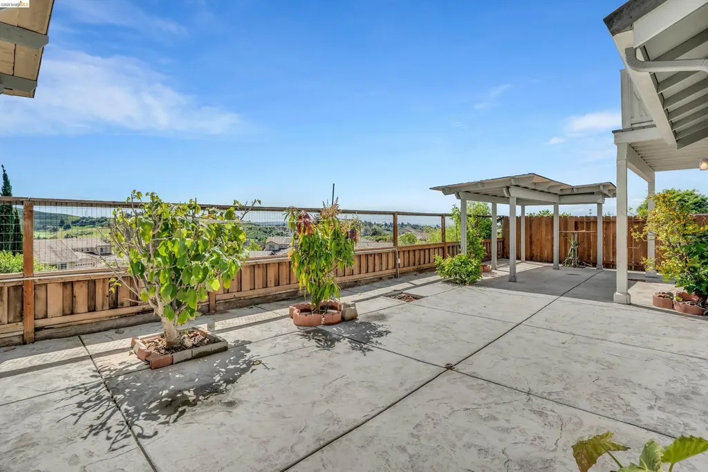 6857 Sunriver Lane Vallejo CA 94591