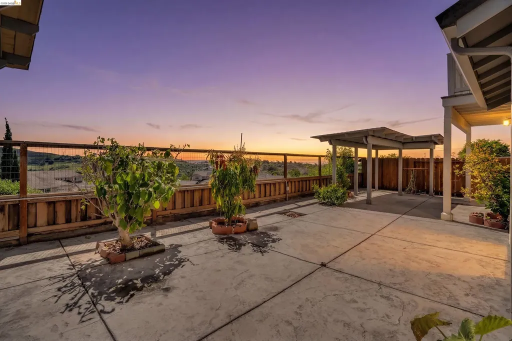 6857 Sunriver Lane Vallejo CA 94591