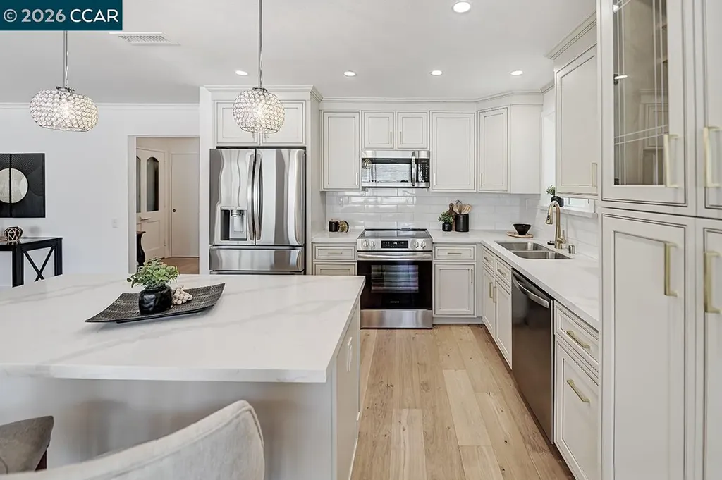 2000 Golden Rain Walnut Creek CA 94595