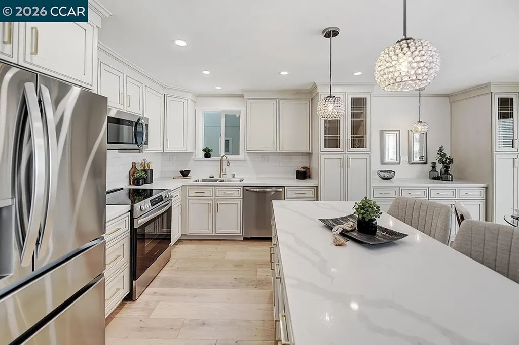 2000 Golden Rain Walnut Creek CA 94595