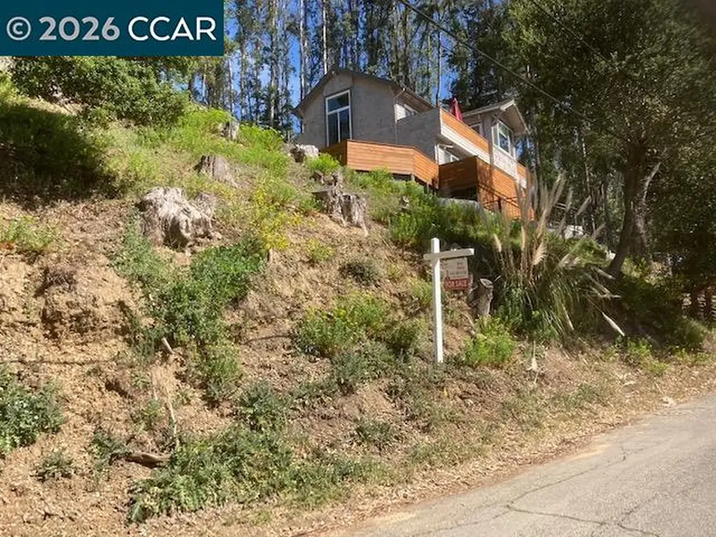 0000 Woodrow Drive Oakland CA 94611