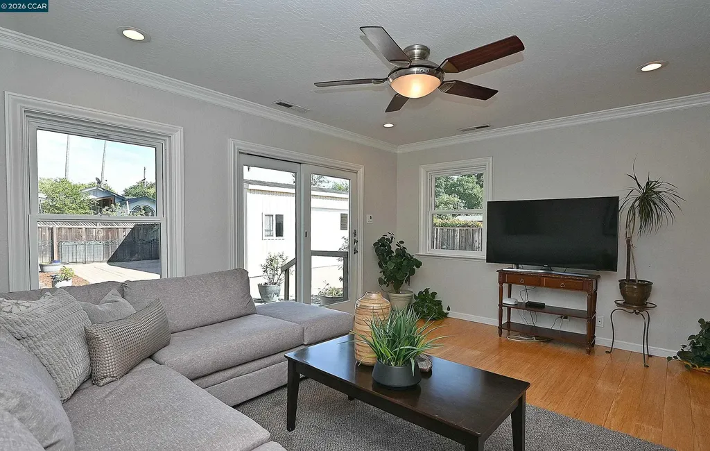 1013 Pleasant Valley Drive Pleasant Hill CA 94523