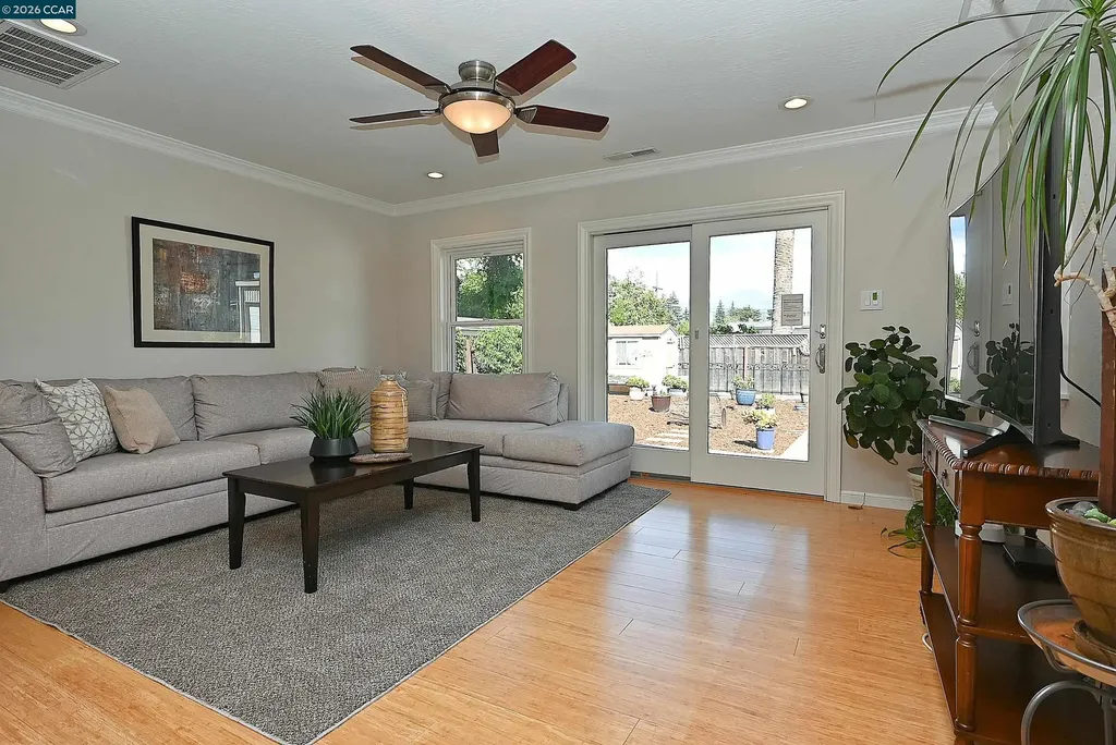 1013 Pleasant Valley Drive Pleasant Hill CA 94523