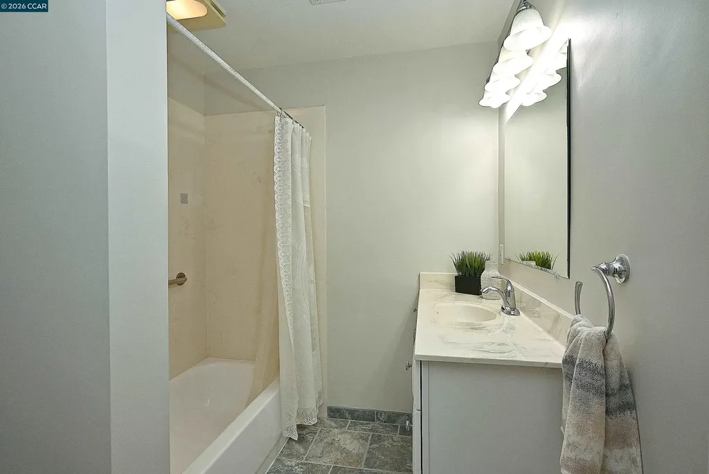 1013 Pleasant Valley Drive Pleasant Hill CA 94523