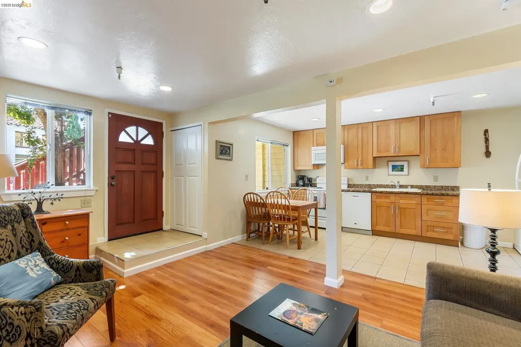 4722-4726 Shattuck Avenue Oakland CA 94609