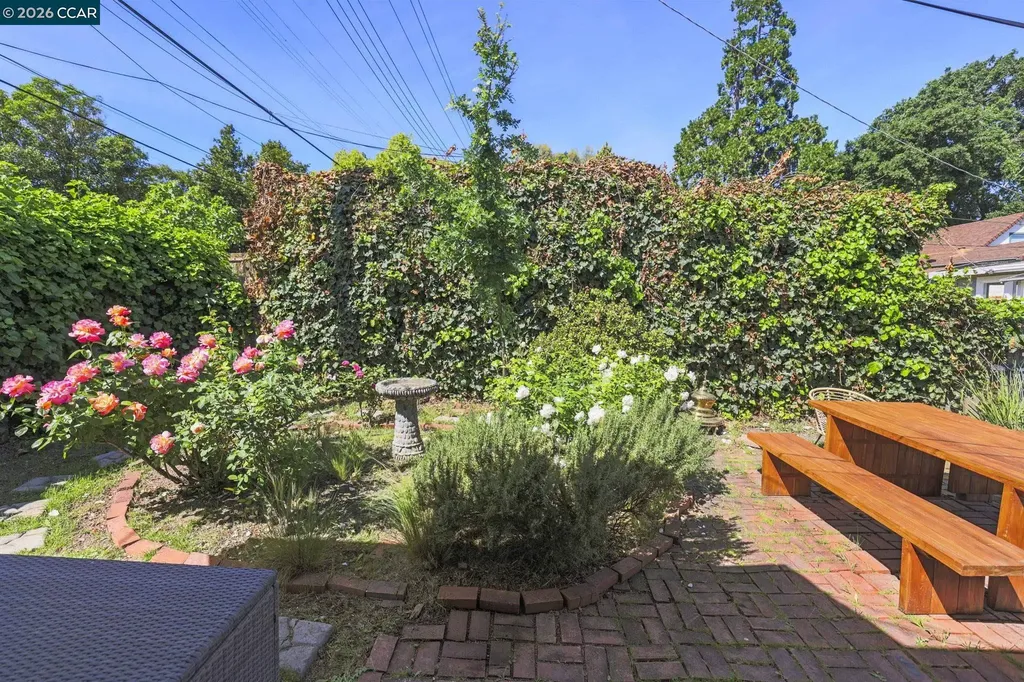 1117 El Dorado Vallejo CA 94590