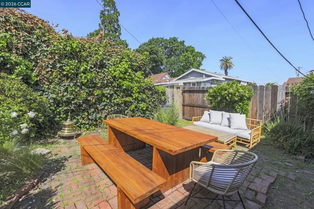 1117 El Dorado Vallejo CA 94590