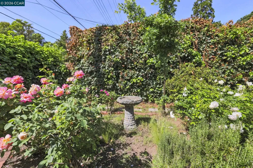1117 El Dorado Vallejo CA 94590