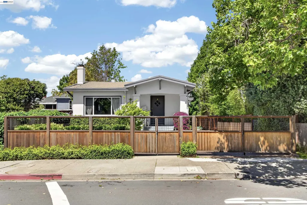 912-914 61st Street Oakland CA 94608
