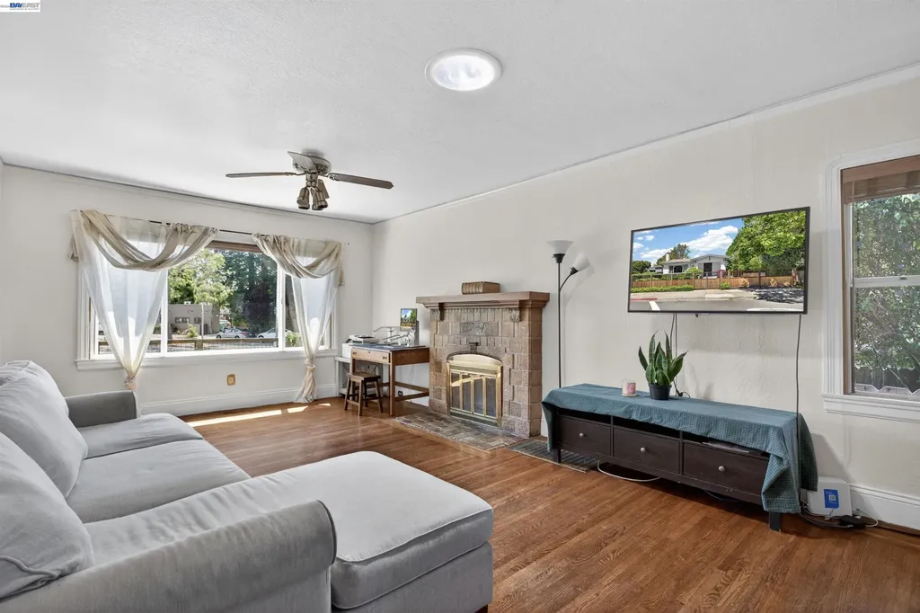 912-914 61st Street Oakland CA 94608
