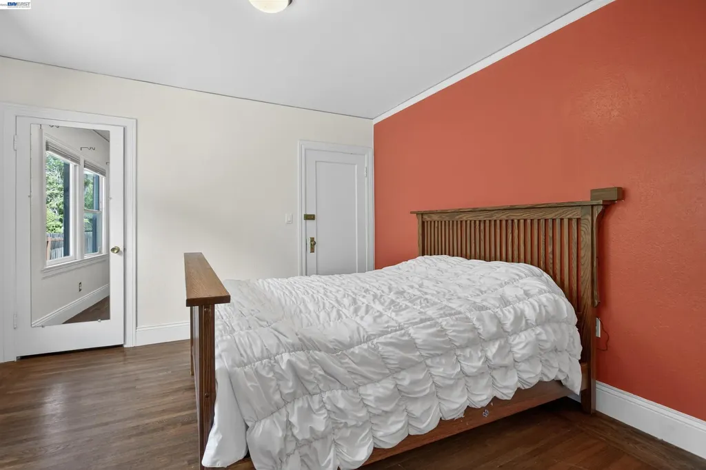912-914 61st Street Oakland CA 94608