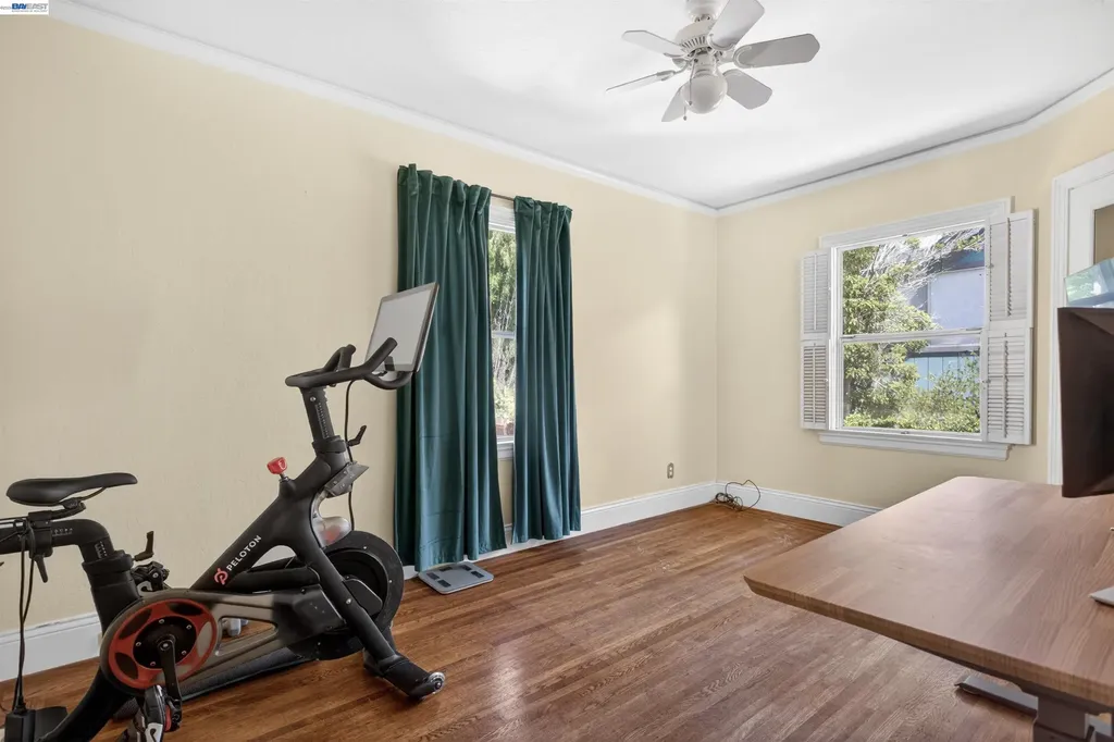 912-914 61st Street Oakland CA 94608