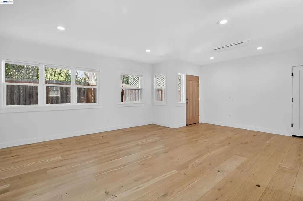 914 61st Street Oakland CA 94608