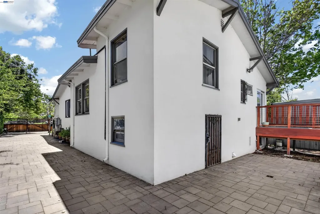 914 61st Street Oakland CA 94608